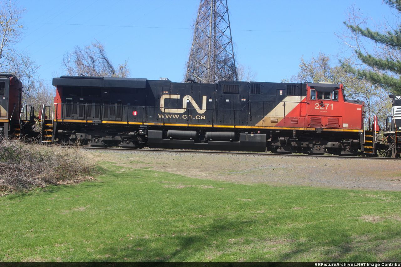 CN 2271